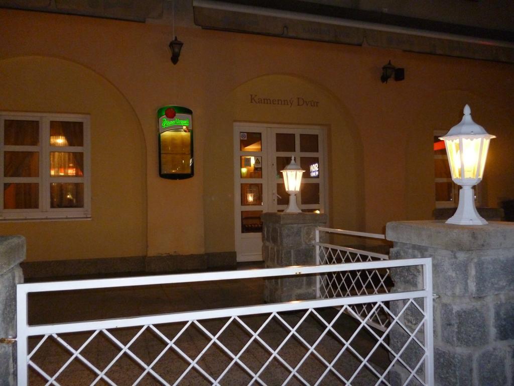 Pension Kamenny Dvur Mariánské Lázně Exterior foto